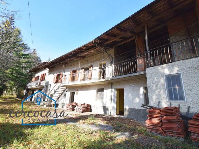 Rustico / Casale in vendita a Moiola CN