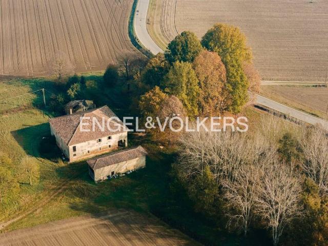 Rustico / Casale in vendita a Molinella BO