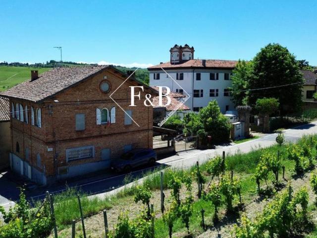 Rustico / Casale in vendita a Mombaruzzo AT