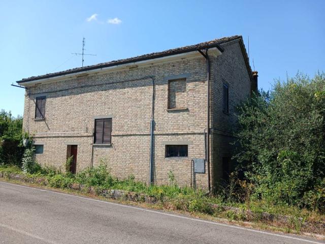 Rustico / Casale in vendita a Monsampolo del Tronto AP