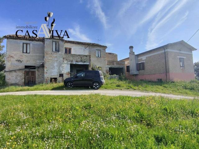 Rustico / Casale in vendita a Monsampolo del Tronto AP