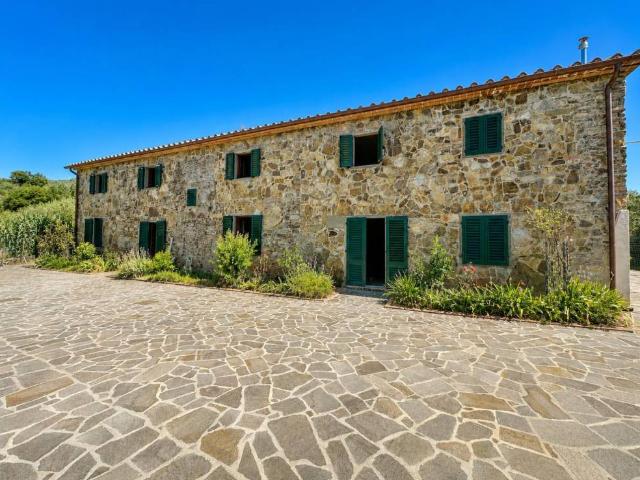 Rustico / Casale in vendita a Monsummano Terme PT