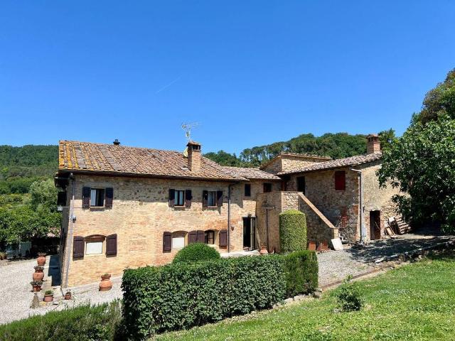 Rustico / Casale in vendita a Gambassi Terme FI