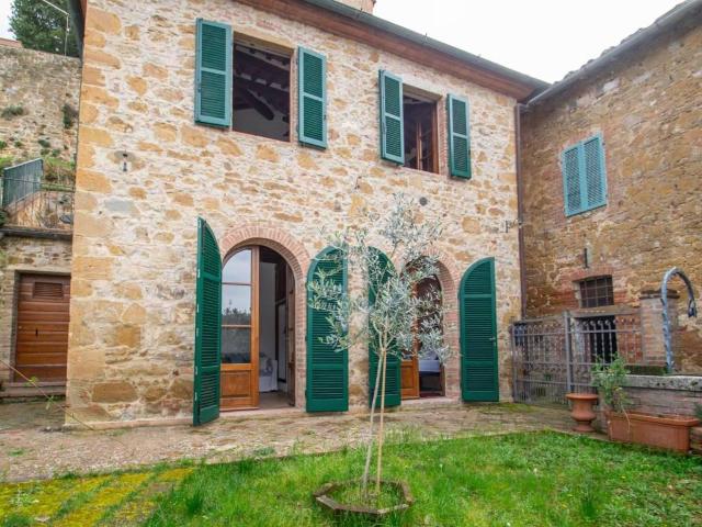 Rustico / Casale in vendita a Montalcino SI