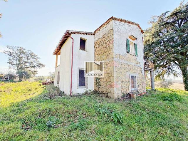 Rustico / Casale in vendita a Montalto di Castro VT