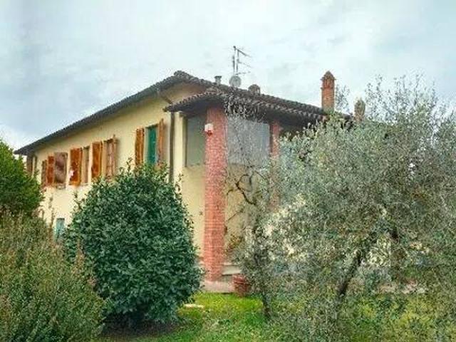 Rustico / Casale in vendita a Montevarchi AR