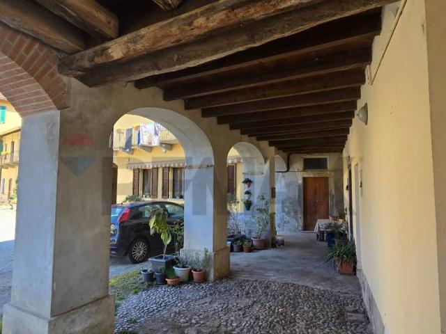 Rustico / Casale in vendita a Montevecchia LC