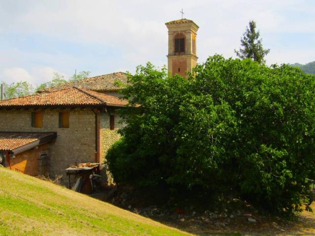 Rustico / Casale in vendita a Monte San Pietro BO