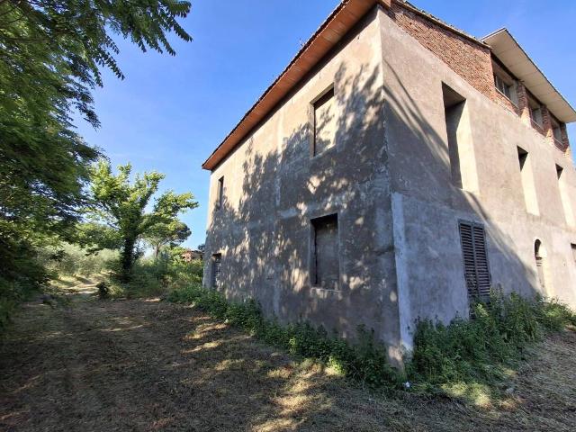 Rustico / Casale in vendita a Monte San Savino AR