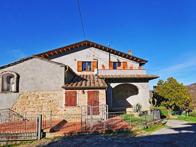 Rustico / Casale in vendita a Monte Santa Maria Tiberina PG