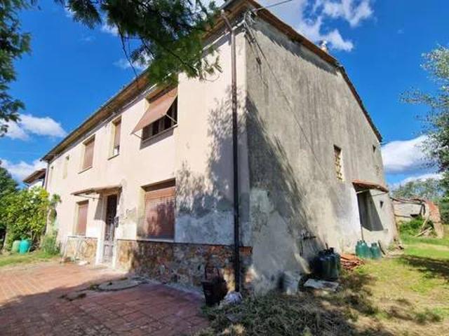 Rustico / Casale in vendita a Montecarlo LU