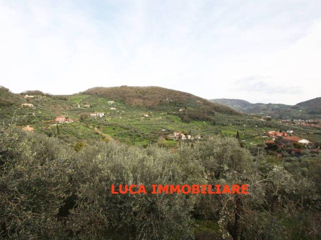 Rustico / Casale in vendita a Montecatini Terme PT