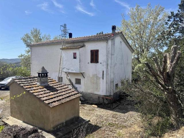 Rustico / Casale in vendita a Montecatini Val di Cecina PI