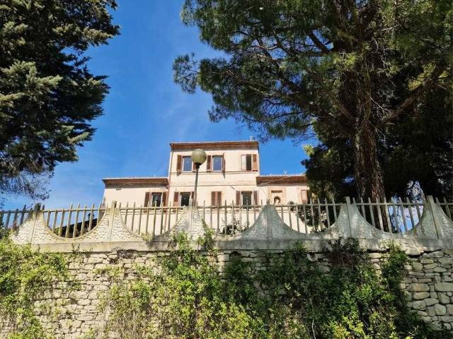 Rustico / Casale in vendita a Montedinove AP