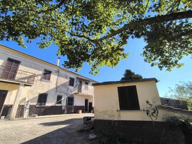 Rustico / Casale in vendita a Montefiascone VT