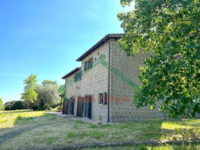 Rustico / Casale in vendita a Montefiascone VT