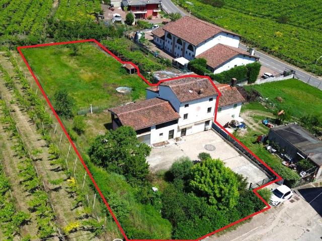 Rustico / Casale in vendita a Monteforte d'Alpone VR