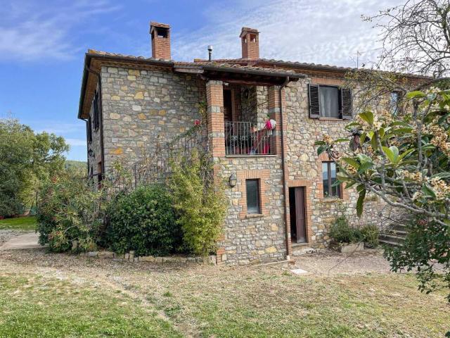 Rustico / Casale in vendita a Montegabbione TR