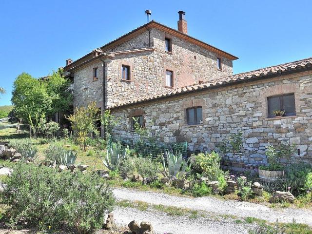 Rustico / Casale in vendita a Montegabbione TR