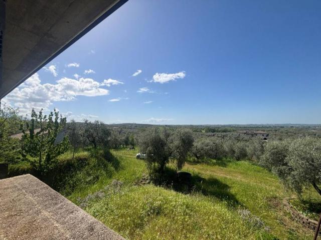 Rustico / Casale in vendita a Montelibretti RM
