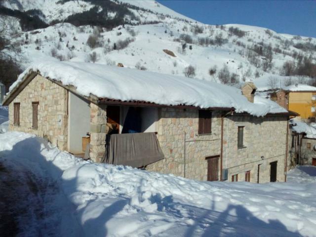 Rustico / Casale in vendita a Montemonaco AP
