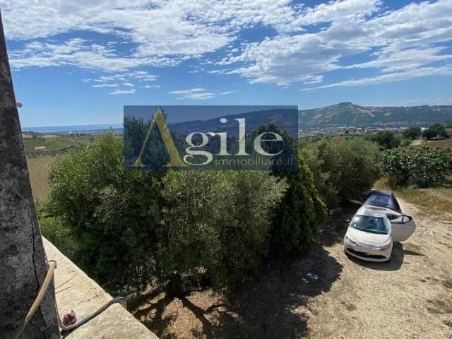 Rustico / Casale in vendita a Monteprandone AP