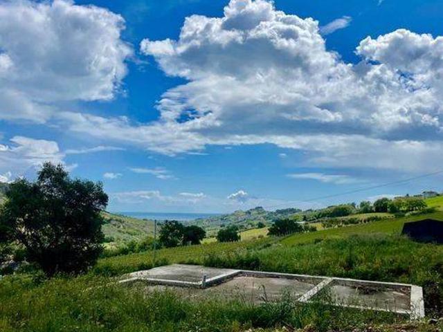 Rustico / Casale in vendita a Monteprandone AP