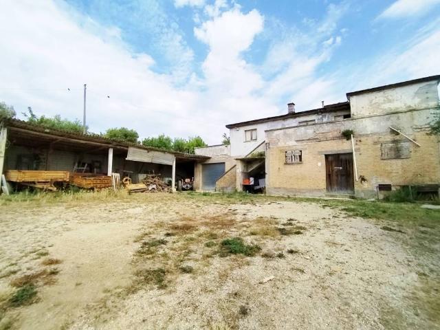 Rustico / Casale in vendita a Monteprandone AP