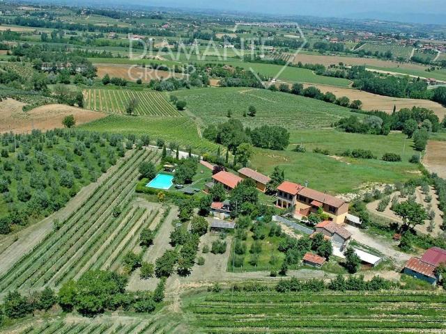 Rustico / Casale in vendita a Montepulciano SI