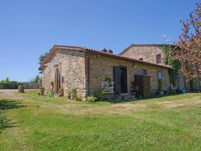 Rustico / Casale in vendita a Monteroni d'Arbia SI