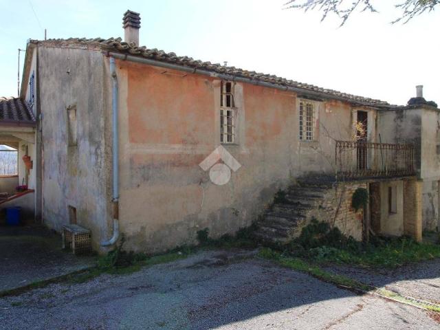 Rustico / Casale in vendita a Monterubbiano FM