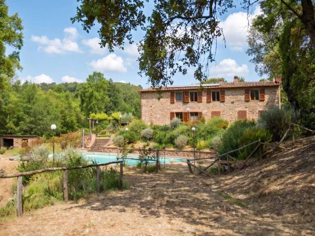 Rustico / Casale in vendita a Monticiano SI
