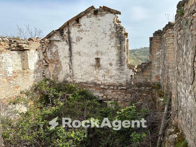 Rustico / Casale in vendita a Moscufo PE