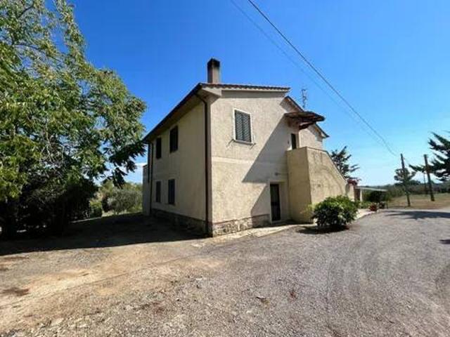 Rustico / Casale in vendita a Magliano in Toscana GR
