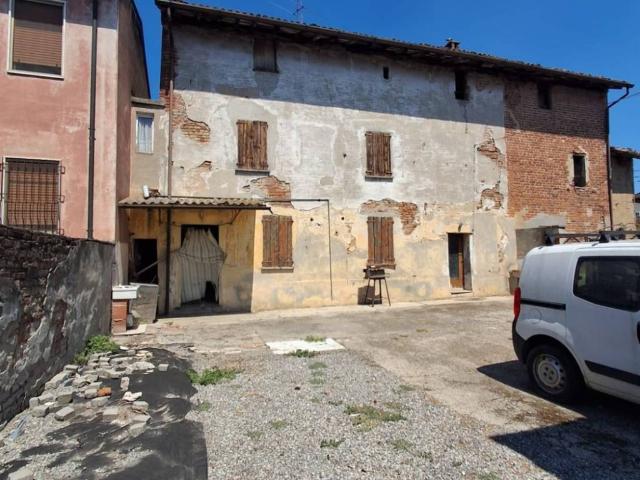 Rustico / Casale in vendita a Maleo LO