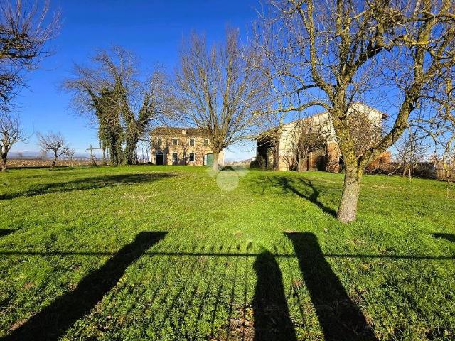 Rustico / Casale in vendita a Marcaria MN