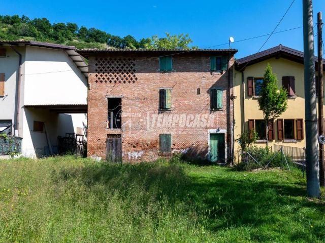 Rustico / Casale in vendita a Marano sul Panaro MO