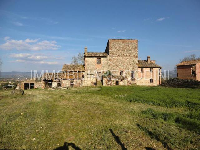 Rustico / Casale in vendita a Marsciano PG