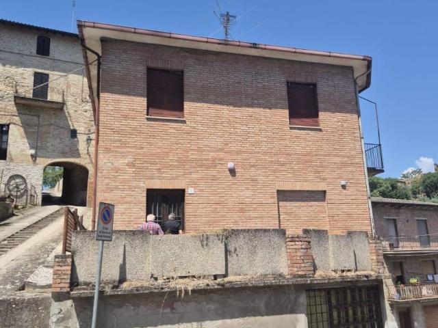 Rustico / Casale in vendita a Marsciano PG