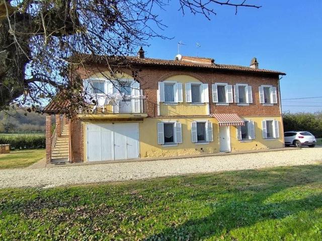 Rustico / Casale in vendita a Masio AL