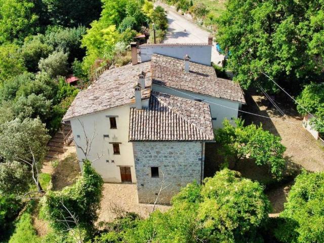 Rustico / Casale in vendita a Massa Martana PG