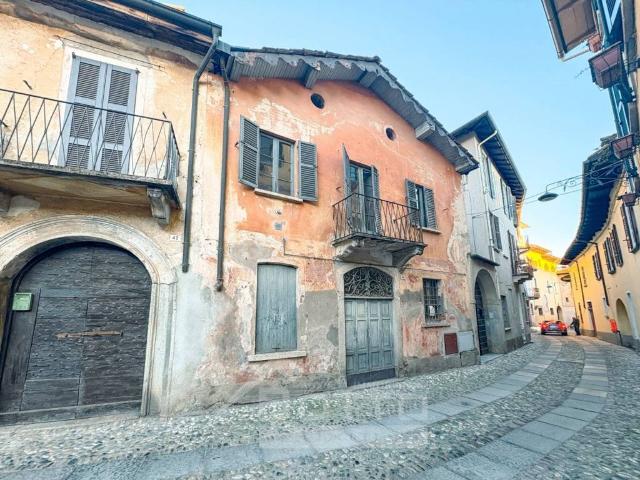 Rustico / Casale in vendita a Miasino NO