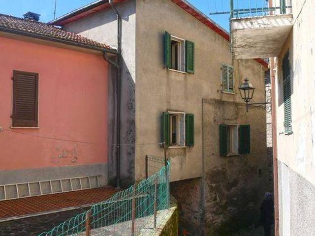 Rustico / Casale in vendita a Minucciano LU