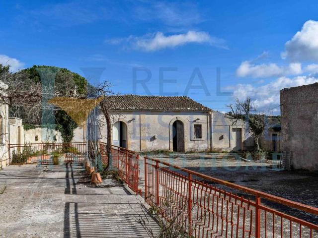 Rustico / Casale in vendita a Noto SR
