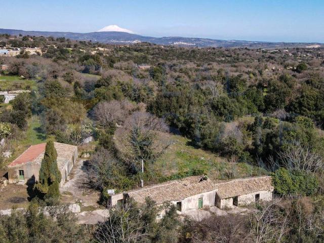 Rustico / Casale in vendita a Noto SR