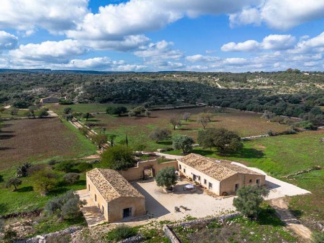 Rustico / Casale in vendita a Noto SR