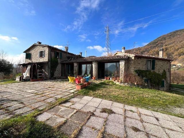 Rustico / Casale in vendita a Novafeltria RN