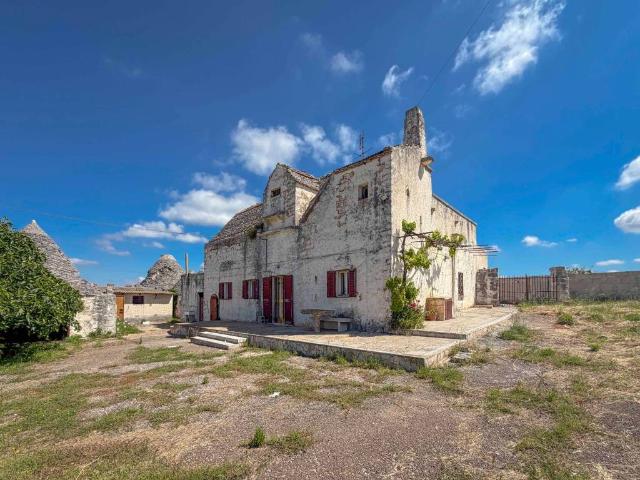Rustico / Casale in vendita a Noci BA
