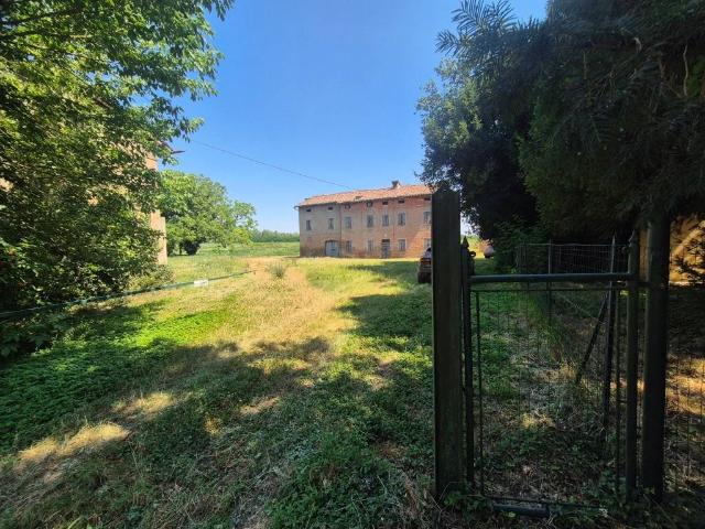 Rustico / Casale in vendita a Nonantola MO