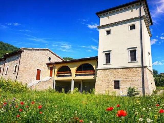 Rustico / Casale in vendita a Negrar di Valpolicella VR